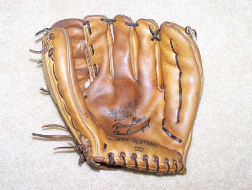 Chico Carrasquel Nokona CC Front